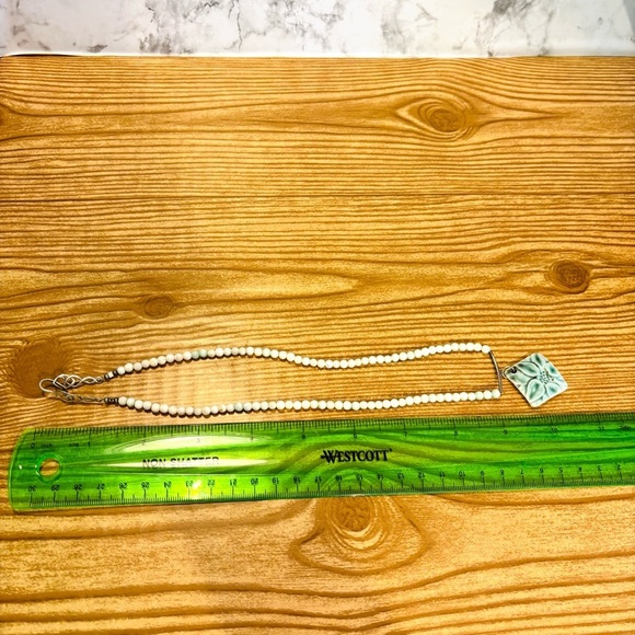 Sterling Silver 925 Rustic Carved Flower Shell Beaded Necklace - Picture 5 of 5